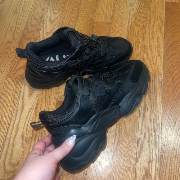 Chunky black running shoes - Zara - Picture 2 of 4